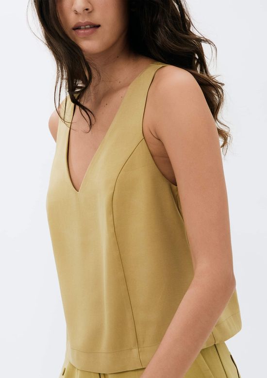 Foto do produto: Regata Feminina Decote V Em Viscose - Caqui