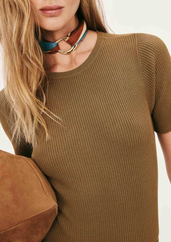 Foto do produto: Blusa Feminina Manga Curta Canelada Em Tricô - Marrom