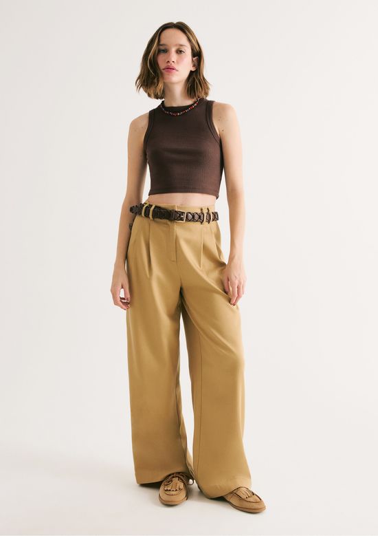 Foto do produto: Regata Feminina Cropped Decote Halter Neck Em Ribana Canelada - Marrom