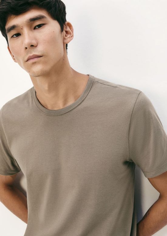 Foto do produto: Camiseta Básica Masculina Manga Curta Slim - Verde