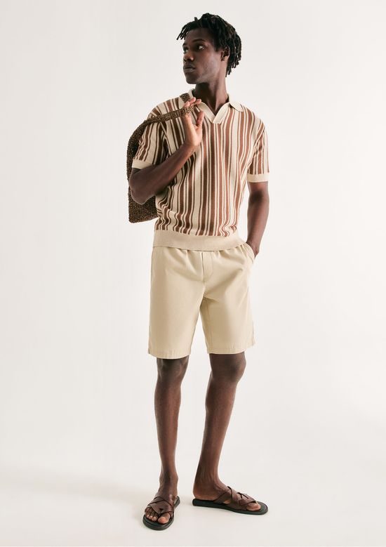 Foto do produto: Bermuda Básica Masculina Em Sarja - Bege