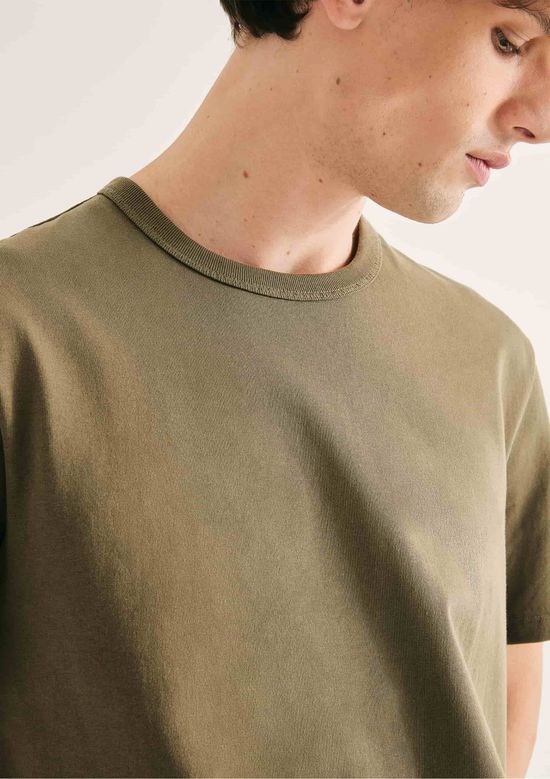 Foto do produto: Camiseta Básica Masculina Areia Em Algodão Peruano - Verde