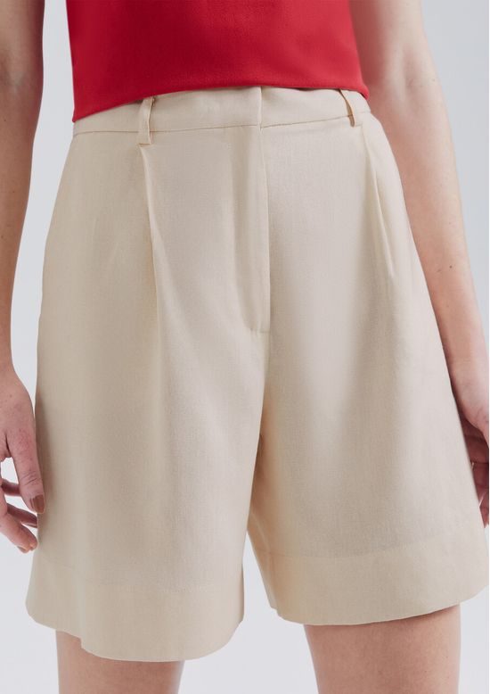 Foto do produto: Bermuda Feminina Em Alfaiataria Com Linho - Nude