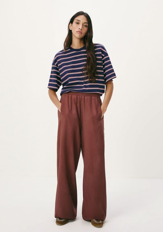 Foto do produto: Calça Feminina Reta Cintura Média - Marsala