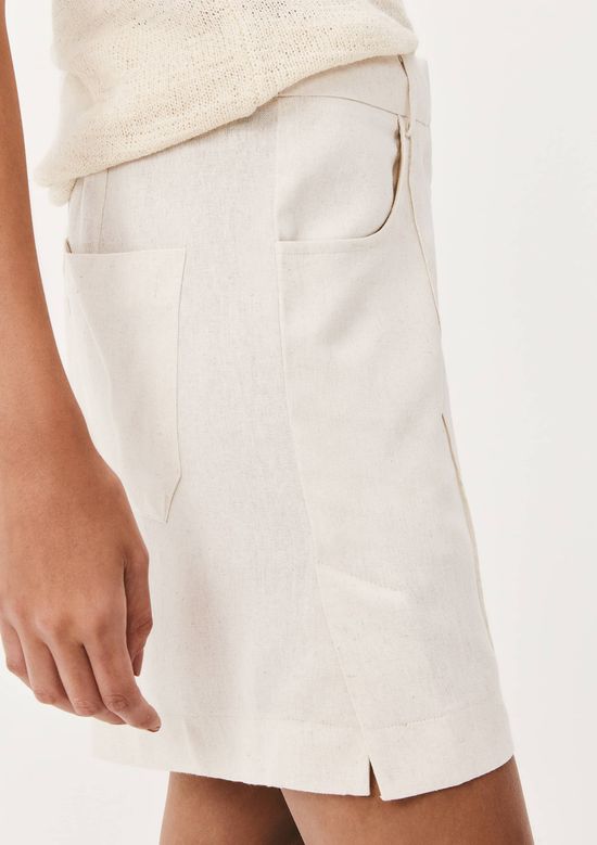 Foto do produto: Shorts Feminino Em Tecido Rústico - Off white