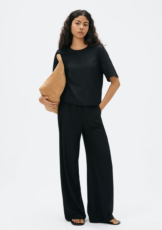 Foto do produto: Calça Feminina Reta Cintura Média - Preto