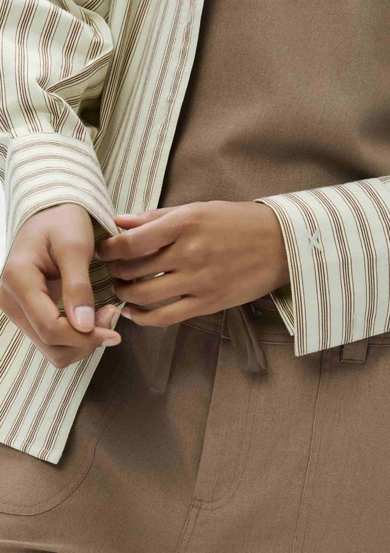 Foto do produto: Camisa Feminina Manga Longa Oversized - Bege