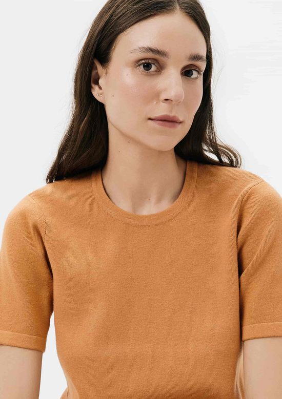 Foto do produto: Blusa Feminina Manga Curta Em tricô - Laranja