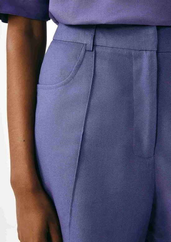 Foto do produto: Shorts Feminino Em Tecido Rústico - Azul