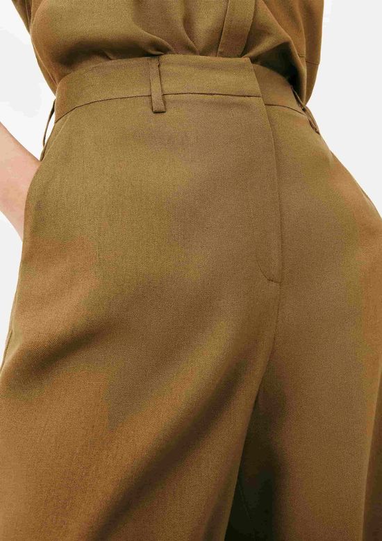 Foto do produto: Calça Feminina Reta Em Tecido Rústico - Marrom