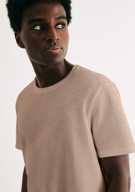 Foto do produto: Camiseta Masculina Texturizada Regular - Marrom