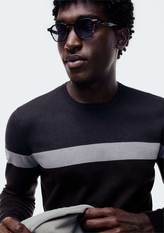 Foto do produto: Blusão Masculino Listrado Em Tricô - Azul