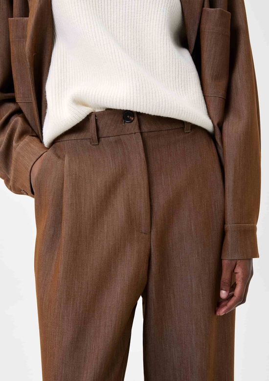 Foto do produto: Calça Feminina Cropped Em Alfaiataria - Marrom