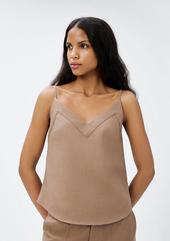 Foto do produto: Regata Feminina Decote V Em Linho - Bege