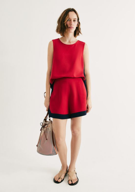 Foto do produto: Shorts Feminino Evasê Em Viscolinho - Vermelho