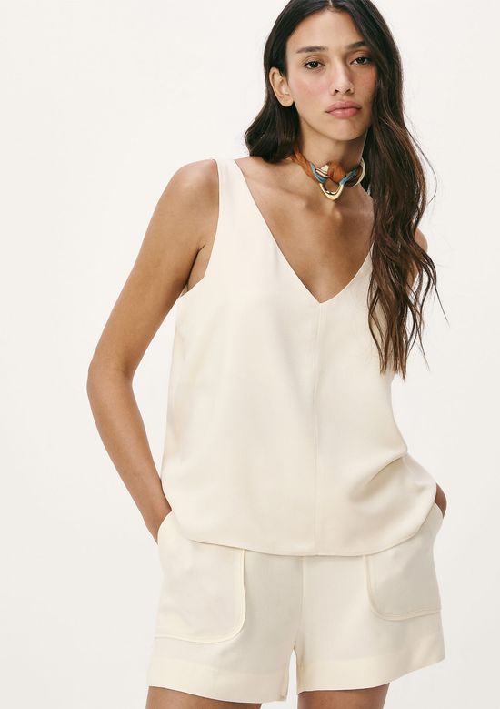 Foto do produto: Regata Feminina Decote V Em Tecido Creponado - Creme