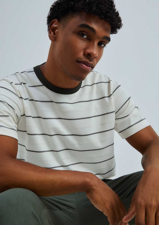 Foto do produto: Camiseta Masculina Manga Curta Fio Tinto Listrada - Off white