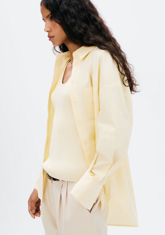 Foto do produto: Camisa Feminina Manga Longa Com Bolso - Amarelo