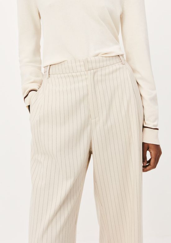 Foto do produto: Calça Feminina Em Alfaiataria Risca De Giz - Off white