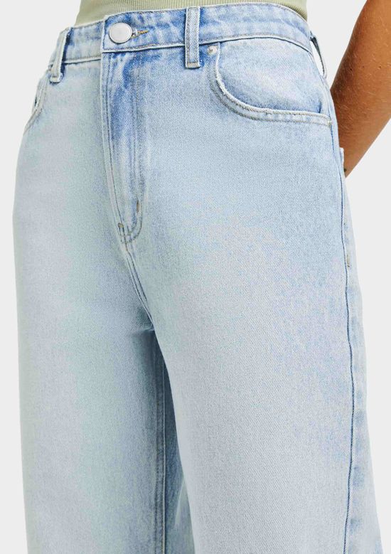 Foto do produto: Calça Jeans Feminina Reta Cintura Alta Básicos do Brasil - Azul