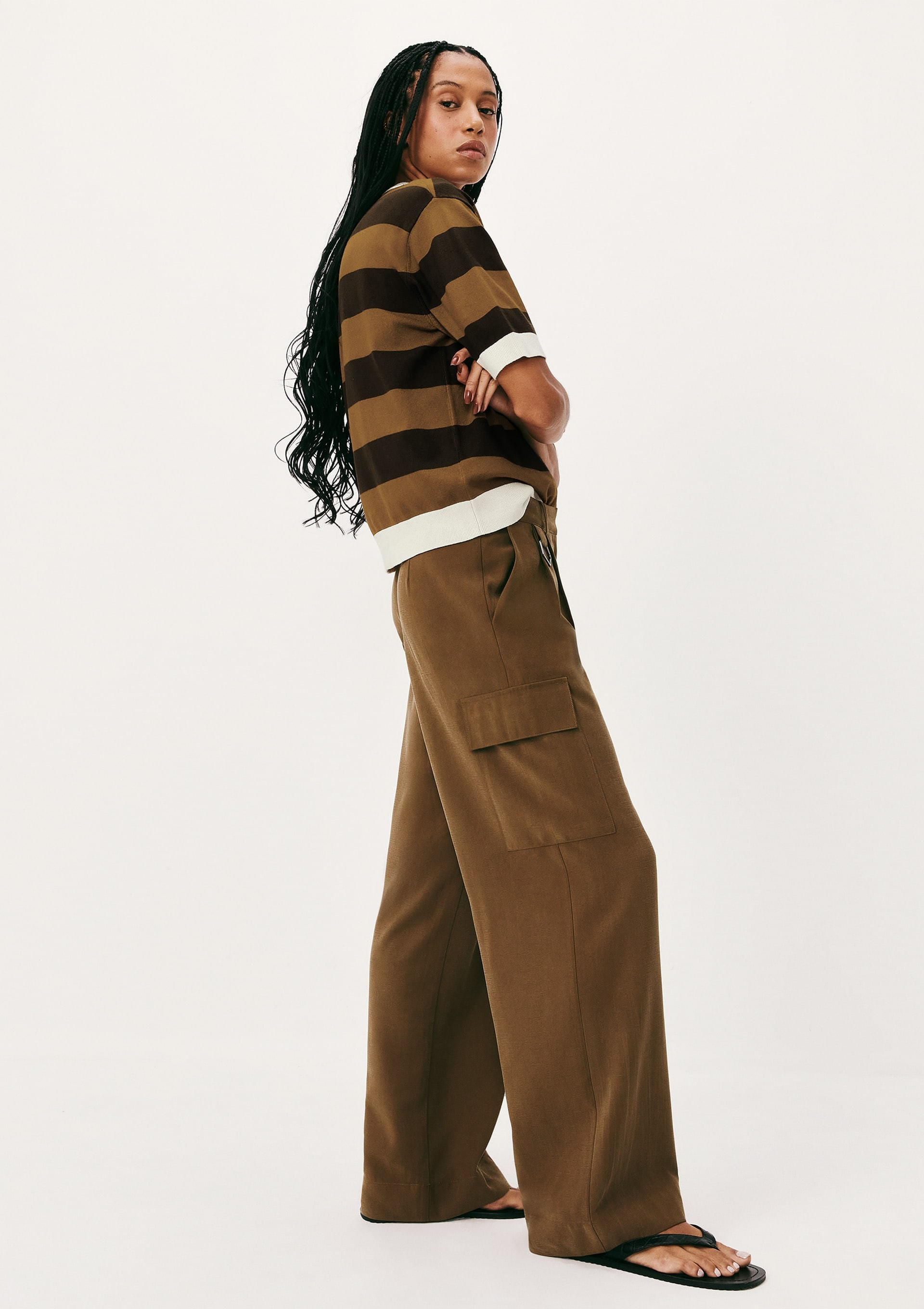 Calça Feminina Reta Em Peach Touch - Verde | Hering Calça Feminina Reta Em Peach Touch - Verde | Hering