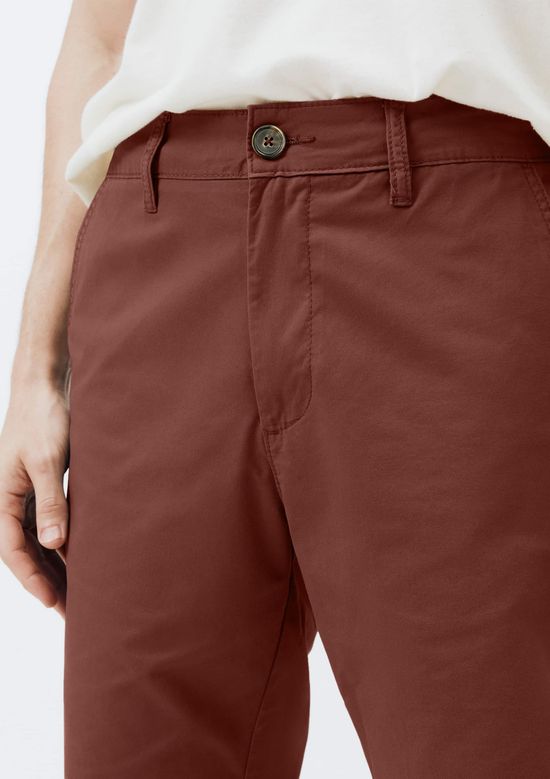 Foto do produto: Bermuda Básica Masculina Chino Reta Em Sarja - Marsala