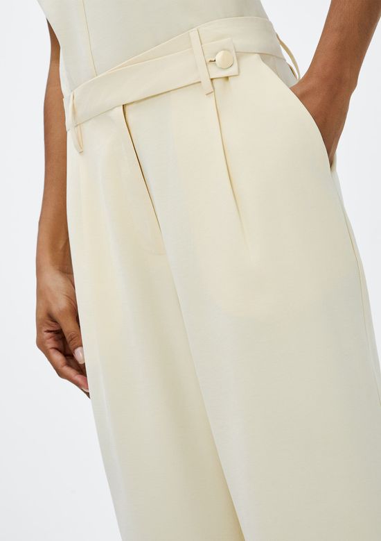 Foto do produto: Calça Feminina Reta Cintura Alta Peach Touch - Creme