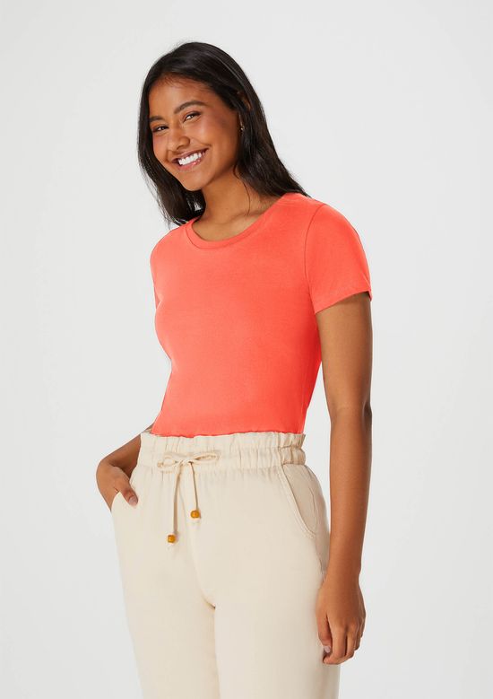 Foto do produto: Camiseta Básica Feminina Slim World - Vermelho