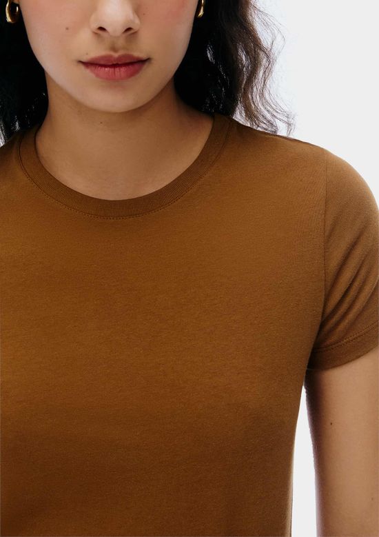Foto do produto: Camiseta Básica Feminina Slim World - Marrom