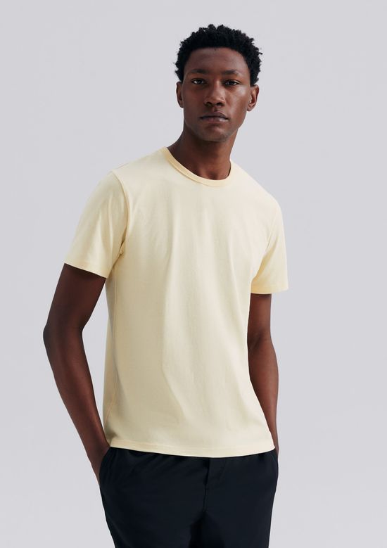 Foto do produto: Camiseta Básica Masculina Manga Curta Slim - Amarelo