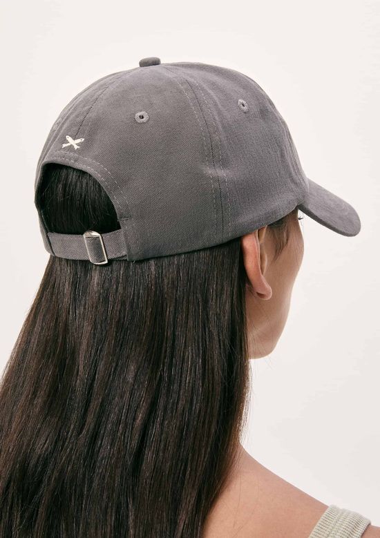 Foto do produto: Boné Feminino Aba Curva - Cinza