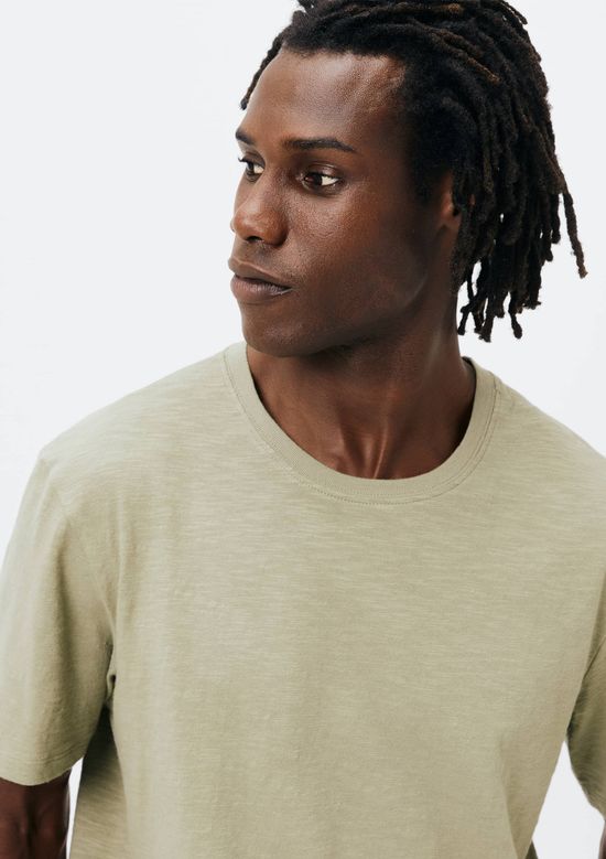 Foto do produto: Camiseta Masculina Comfort Em Malha Flamê - Verde