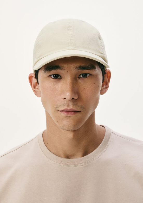 Foto do produto: Boné Unissex Aba Curva Em Sarja - Bege