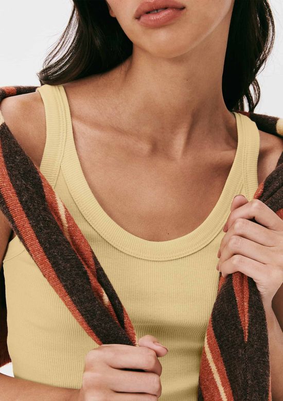 Foto do produto: Regata Básica Feminina Slim Rib - Amarelo