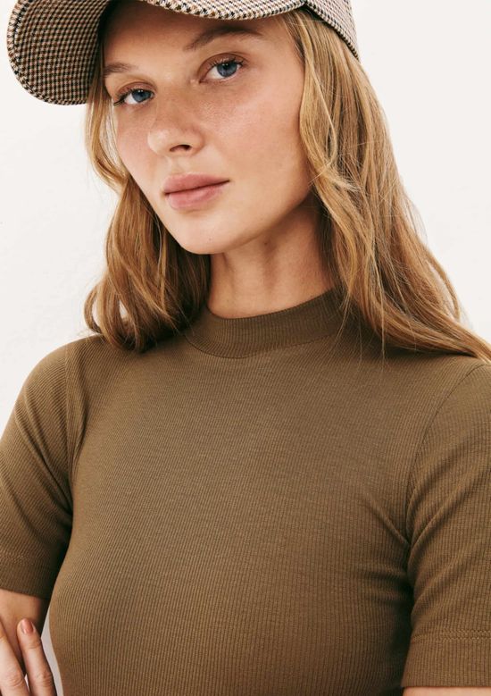 Foto do produto: Blusa Básica Feminina Gola Alta Em Ribana Canelada - Marrom