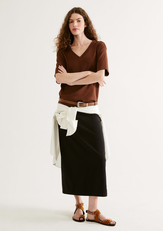 Foto do produto: Camiseta Feminina Oversized Decote V Em Malha Interlock - Marrom