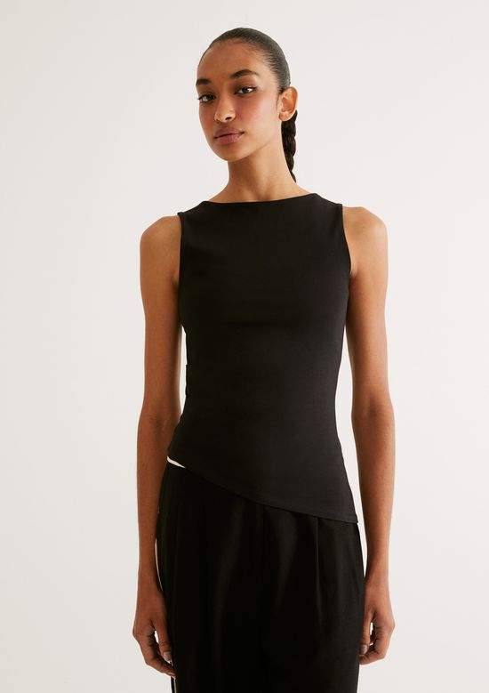 Foto do produto: Regata Feminina Assimétrica Em Malha Premium - Preto