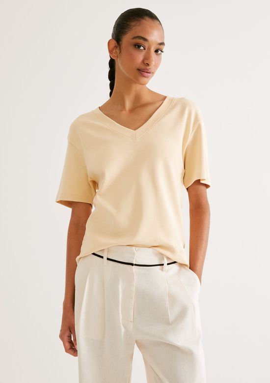 Foto do produto: Camiseta Feminina Oversized Decote V Em Malha Interlock - Amarelo