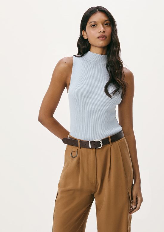 Foto do produto: Regata Básica Feminina Gola Alta Em Tricô Canelado - Azul