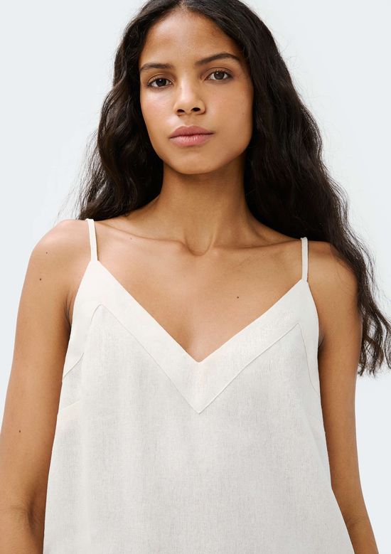 Foto do produto: Regata Feminina Decote V Em Linho - Off white