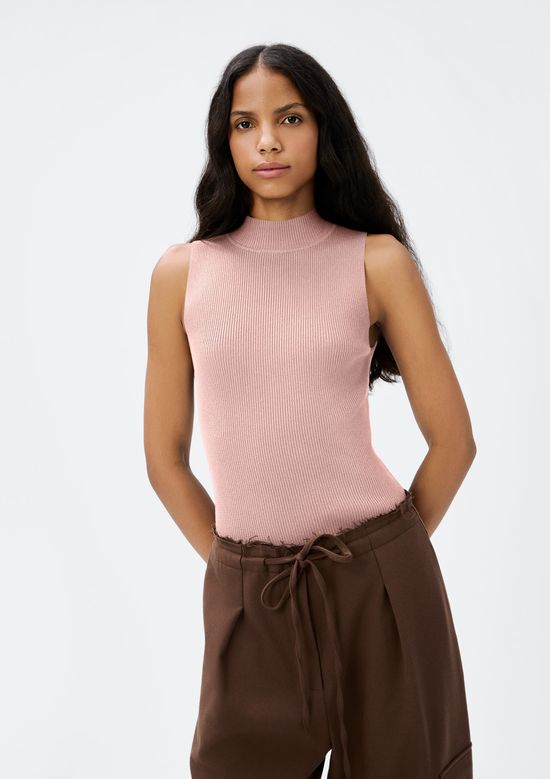 Foto do produto: Regata Básica Feminina Gola Alta Em Tricô Canelado - Rosa