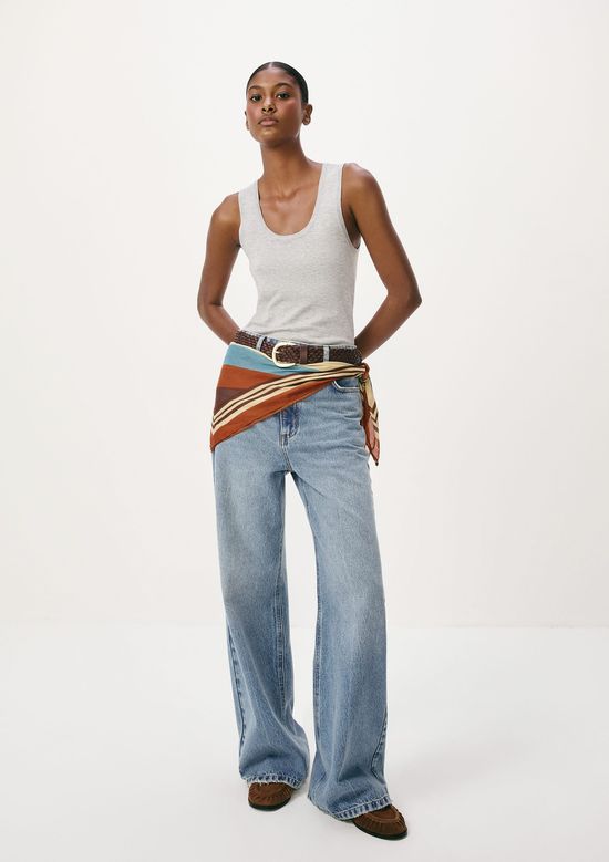 Foto do produto: Regata Feminina Slim Decote U Em Tricô De Viscose - Cinza