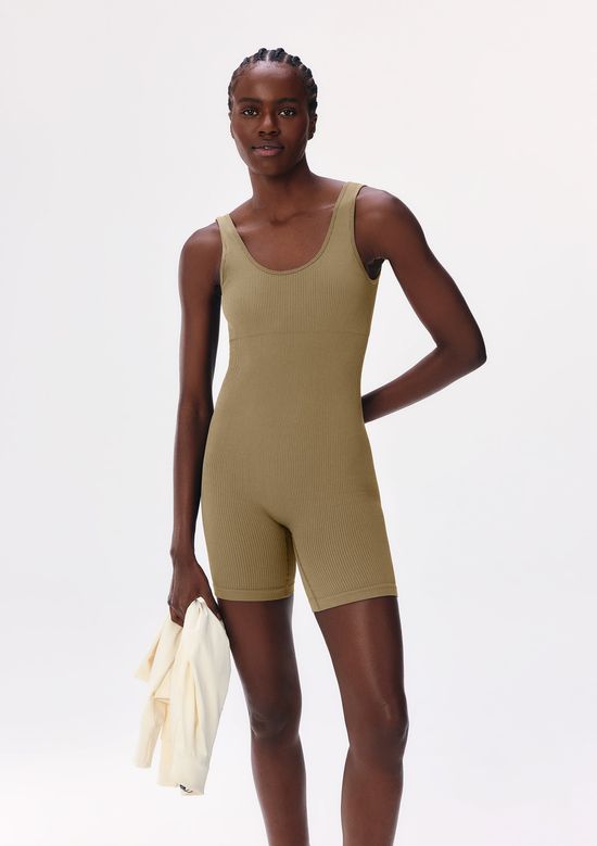 Foto do produto: Macaquinho Esportivo Canelado Sem Costura - Bege