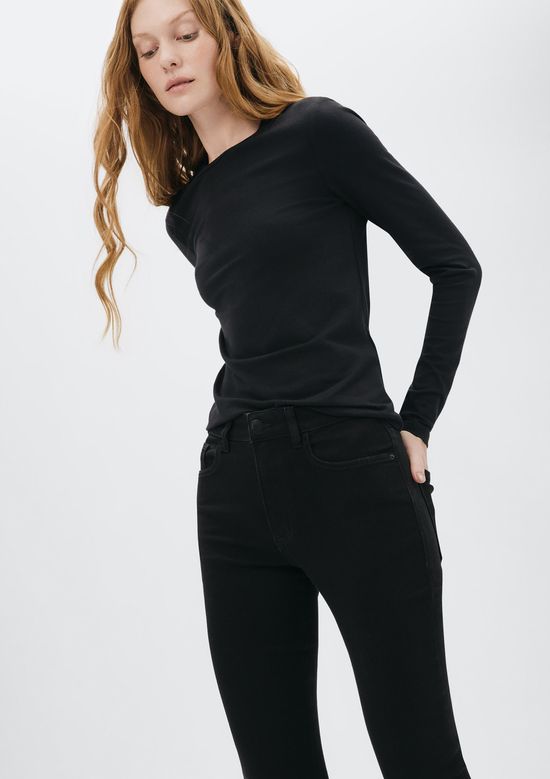 Foto do produto: Calça Jeans Feminina Flare Cintura Média Soft Touch - Preto