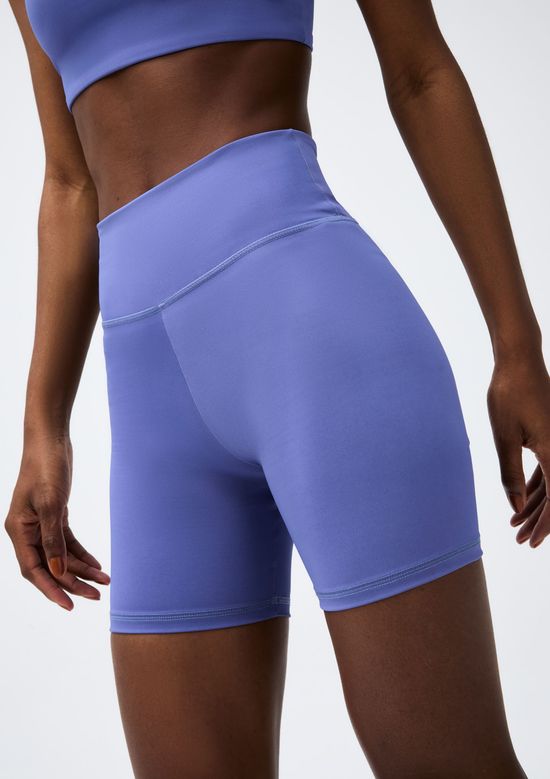 Foto do produto: Bermuda Esportiva Feminina Biker com Fio LYCRA® - Lilás