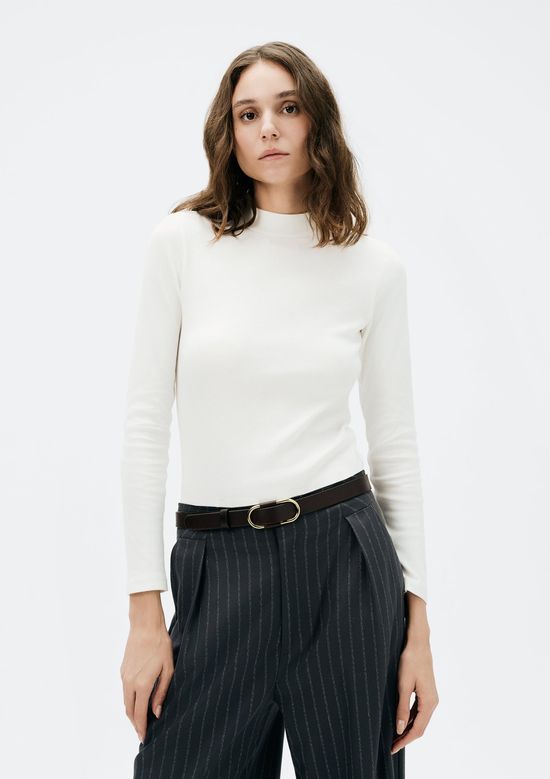 Foto do produto: Blusa Básica Feminina Manga Longa Gola Alta Em Ribana Canelada - Off white