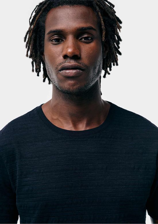 Foto do produto: Camiseta Masculina Manga Curta Em Malha Texturizada - Preto