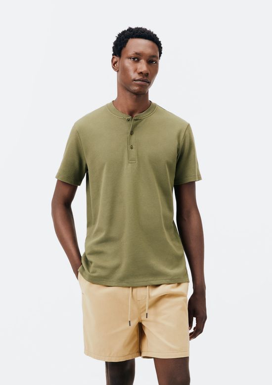 Foto do produto: Camiseta Básica Henley Masculina Regular Texturizada - Verde