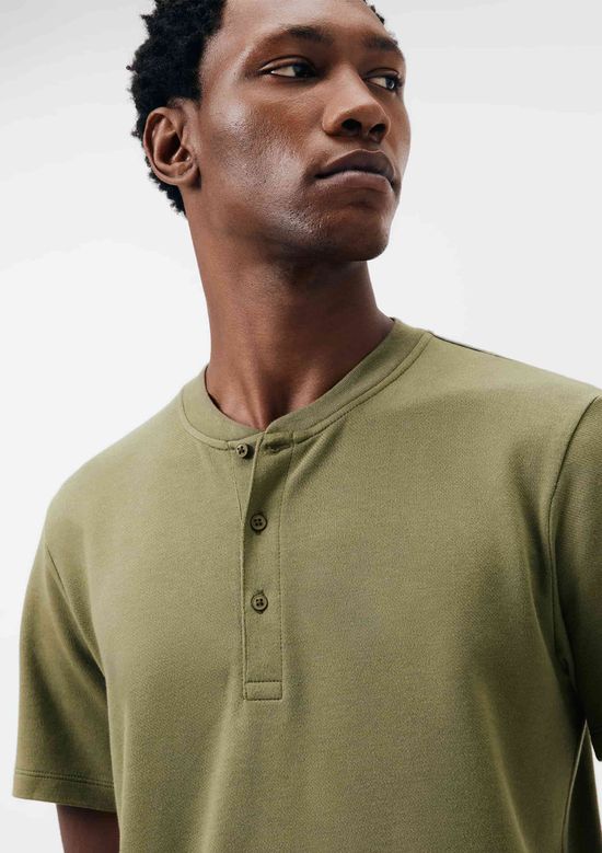 Foto do produto: Camiseta Básica Henley Masculina Regular Texturizada - Verde
