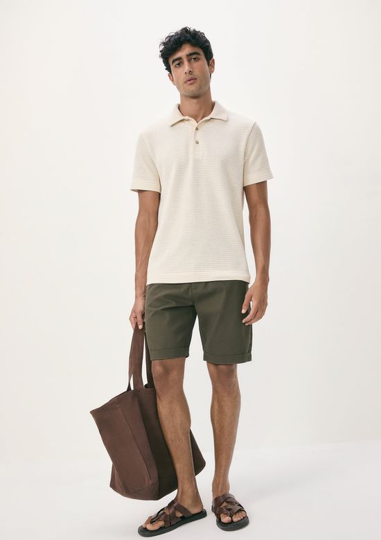 Foto do produto: Bermuda Básica Masculina Em Sarja Com Elastano - Verde